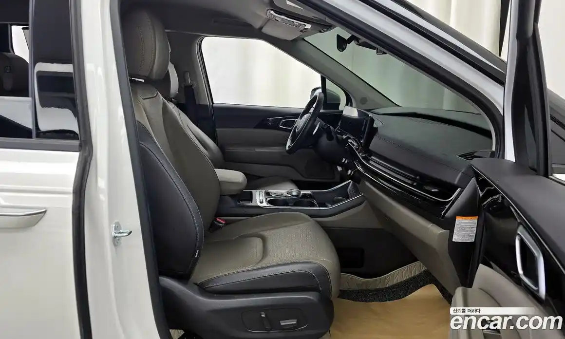 Kia Canival 2024 1.6 Автомат в Москве № 1143295, фото 11