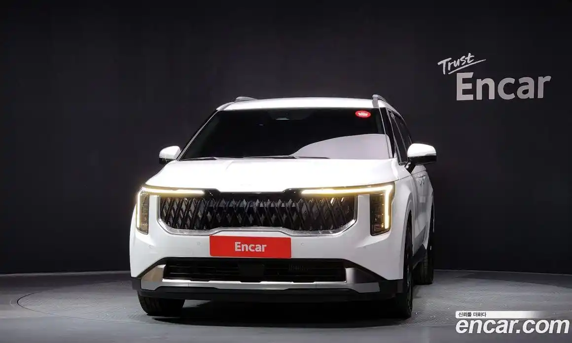 Kia Canival 2024 1.6 Автомат в Москве № 1143295, фото 3