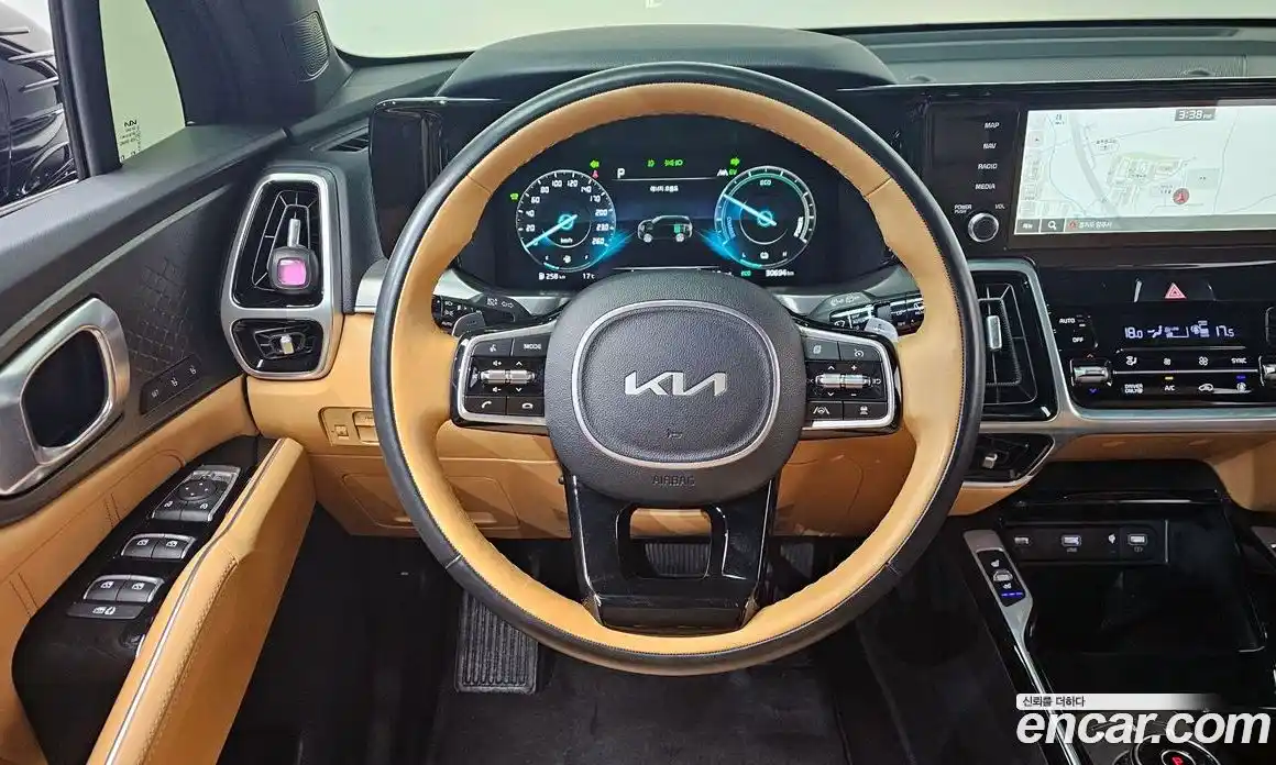 Kia Sorento 2022 1.6 Автомат в Москве № 1143314, фото 13