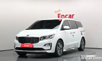 Kia Canival 11-Seater Prestige