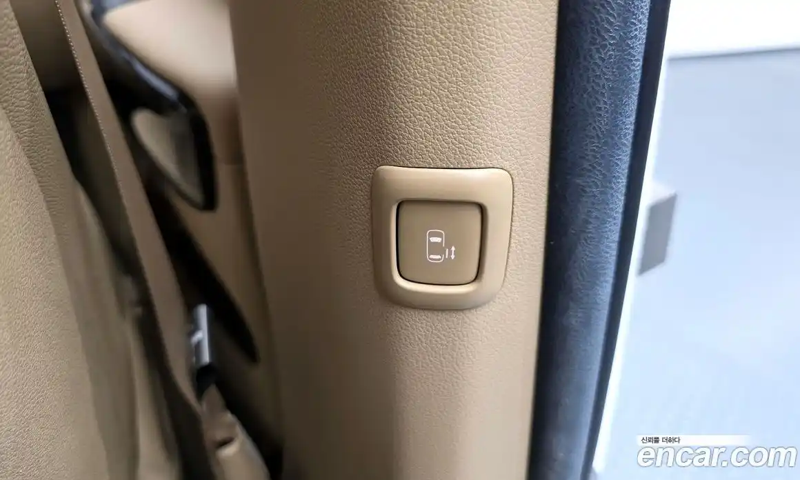 Kia Canival 2019 2.2 Автомат в Москве № 1143318, фото 19