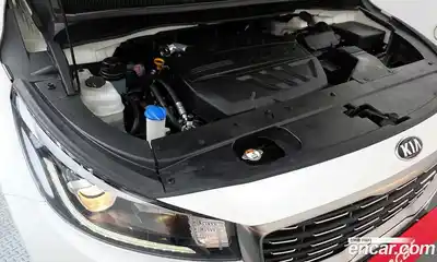 Kia Canival 2019 2.2 Автомат в Москве № 1143318, миниатюра 6