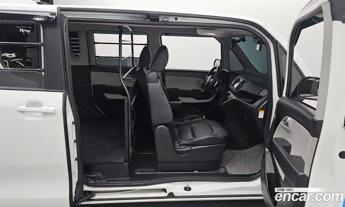 Kia Ray 2023 0.1 Автомат в Москве № 1143338, фото 11