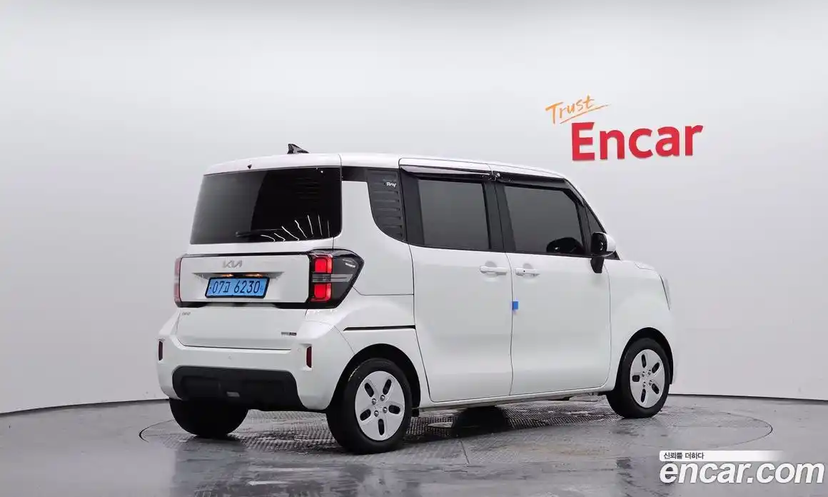 Kia Ray 2023 0.1 Автомат в Москве № 1143338, фото 2