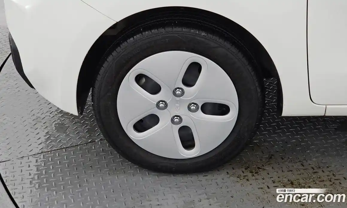 Kia Ray 2023 0.1 Автомат в Москве № 1143338, фото 5