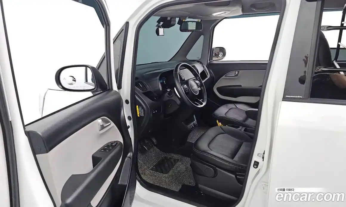 Kia Ray 2023 0.1 Автомат в Москве № 1143338, фото 10