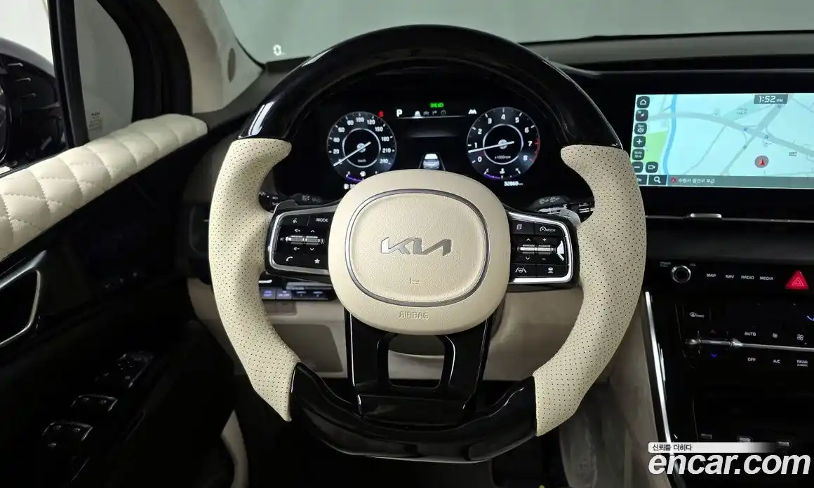 Kia Canival 2022 3.5 Автомат в Москве № 1143378, фото 13