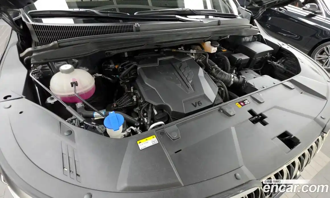 Kia Canival 2022 3.5 Автомат в Москве № 1143378, фото 6