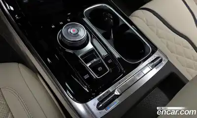 Kia Canival 2022 3.5 Автомат в Москве № 1143378, миниатюра 9