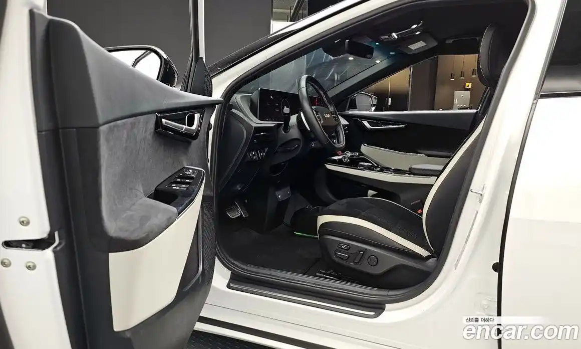 Kia EV6 2022 0.1 Автомат в Москве № 1143398, фото 10