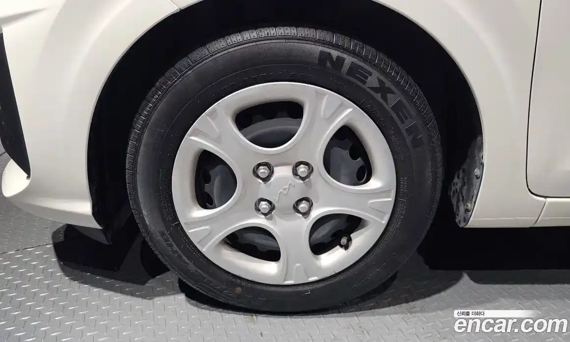 Kia Morning 2023 1.0 Автомат в Москве № 1143399, фото 5