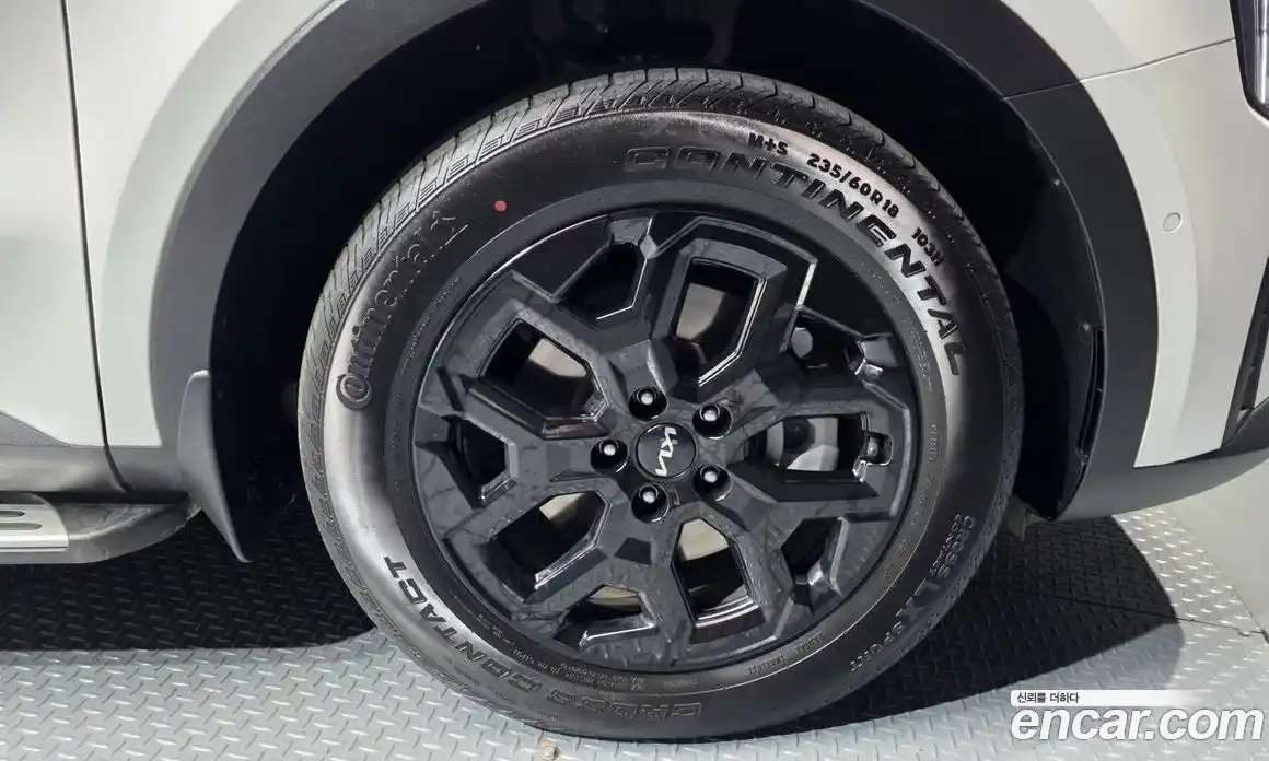 Kia Sorento 2023 1.6 Автомат в Москве № 1143421, фото 4