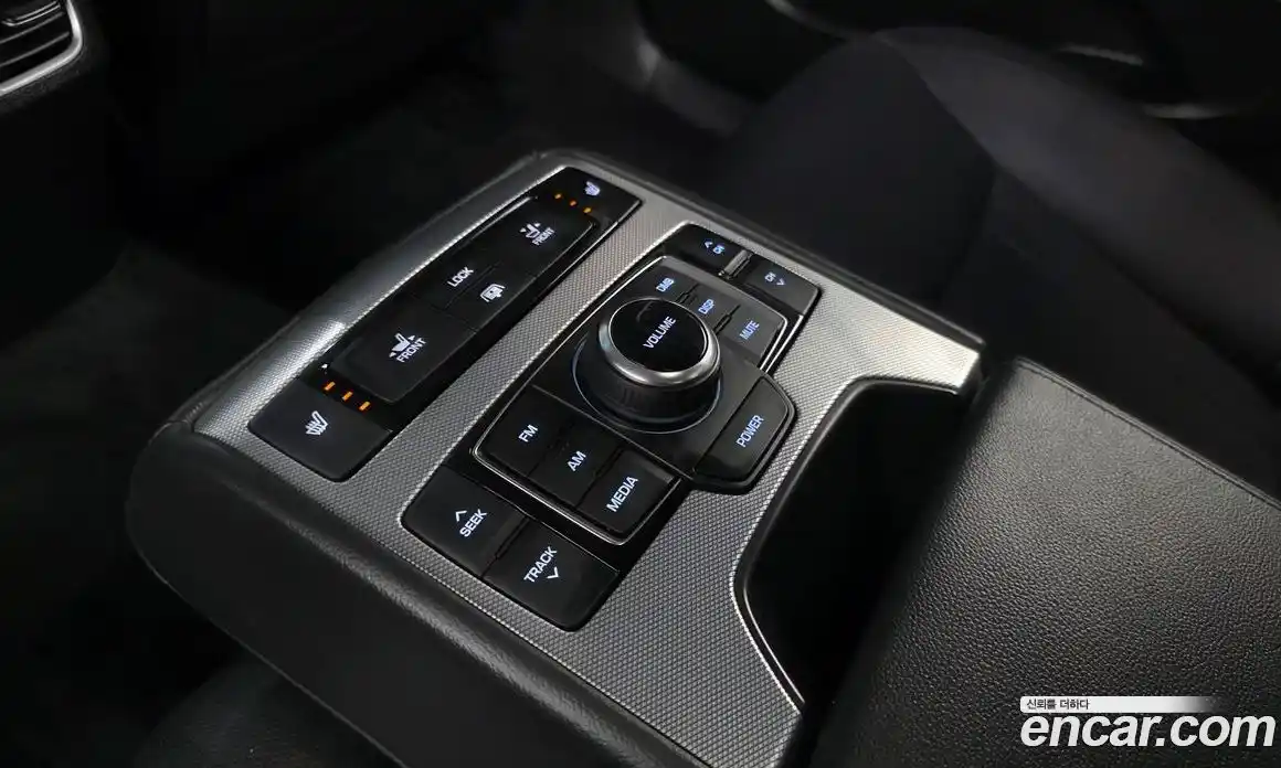 Genesis G80 2017 3.3 Автомат в Москве № 1143709, фото 17