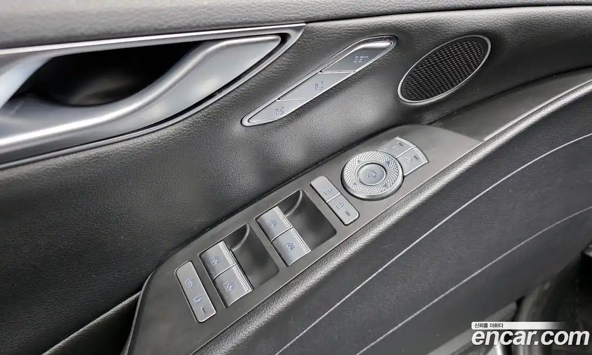 Genesis G80 2021 2.5 Автомат в Москве № 1143764, фото 14