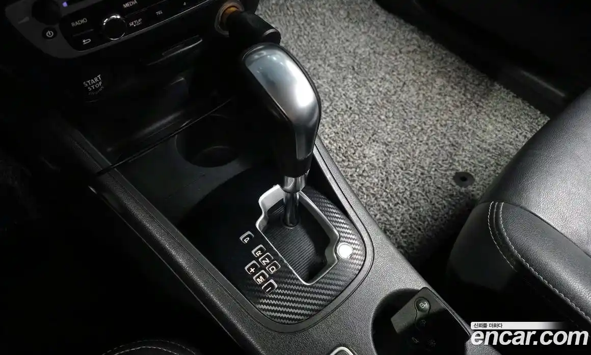 Renault SM3 2014 1.6 гидро в Москве № 1146433, фото 9