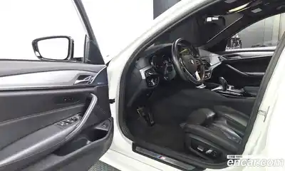 BMW 5-Series 2018 2.0 Автомат в Москве № 1146540, миниатюра 9