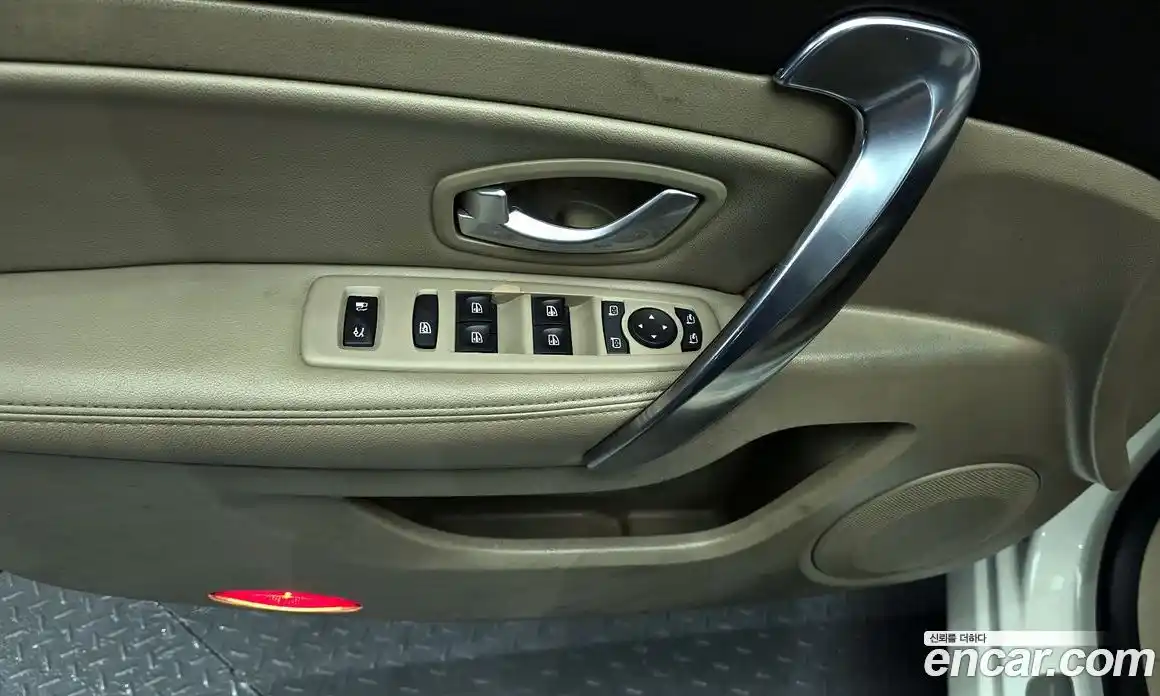 Renault SM5 2010 2.0 гидро в Москве № 1146582, фото 17