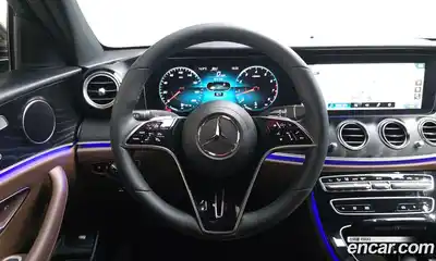 Mercedes-Benz E-Class 2023 2.0 гидро, миниатюра 12