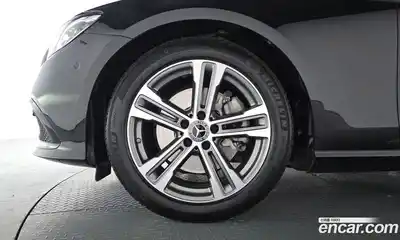 Mercedes-Benz E-Class 2023 2.0 гидро, миниатюра 4