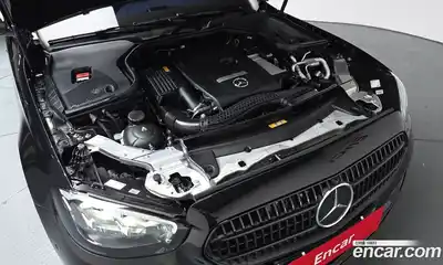 Mercedes-Benz E-Class 2023 2.0 гидро, миниатюра 5