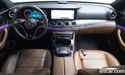 Mercedes-Benz E-Class 2023 2.0 гидро, миниатюра 6