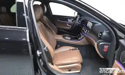 Mercedes-Benz E-Class 2023 2.0 гидро, миниатюра 9