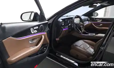 Mercedes-Benz E-Class 2023 2.0 гидро, миниатюра 10