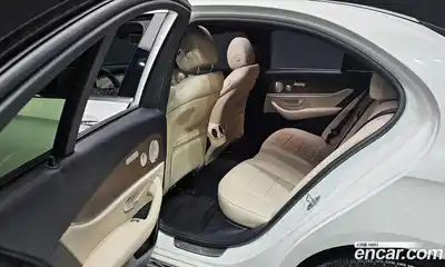 Mercedes-Benz E-Class 2023 1.9 гидро, миниатюра 12