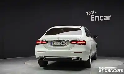 Mercedes-Benz E-Class 2023 1.9 гидро, миниатюра 4