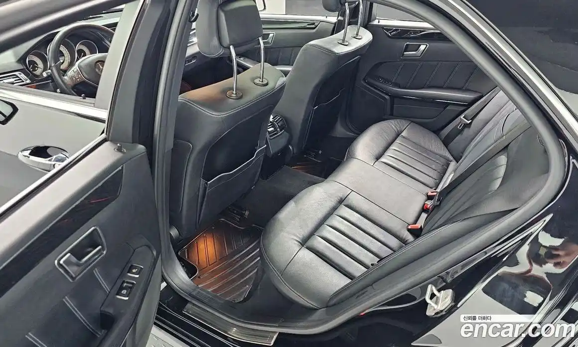 Mercedes-Benz E-Class 2014 3.5 Автомат в Москве № 1147897, фото 12