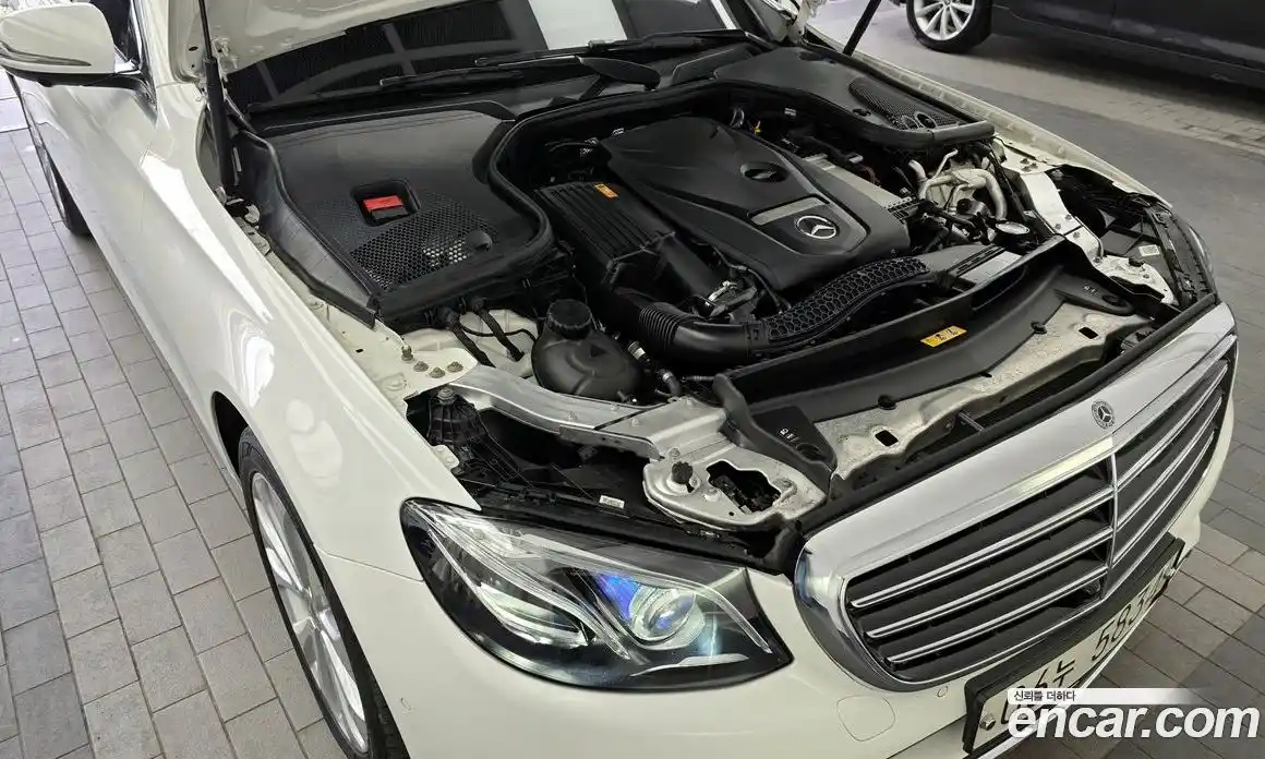 Mercedes-Benz E-Class 2019 2.0 Автомат в Москве № 1147906, фото 6