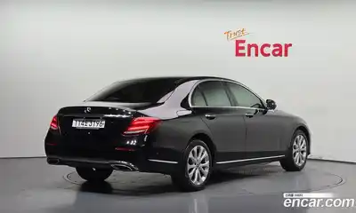 Mercedes-Benz E-Class 2019 2.0 Автомат в Москве № 1147956, миниатюра 2
