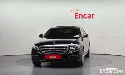 Mercedes-Benz E-Class 2019 2.0 Автомат в Москве № 1147956, миниатюра 3