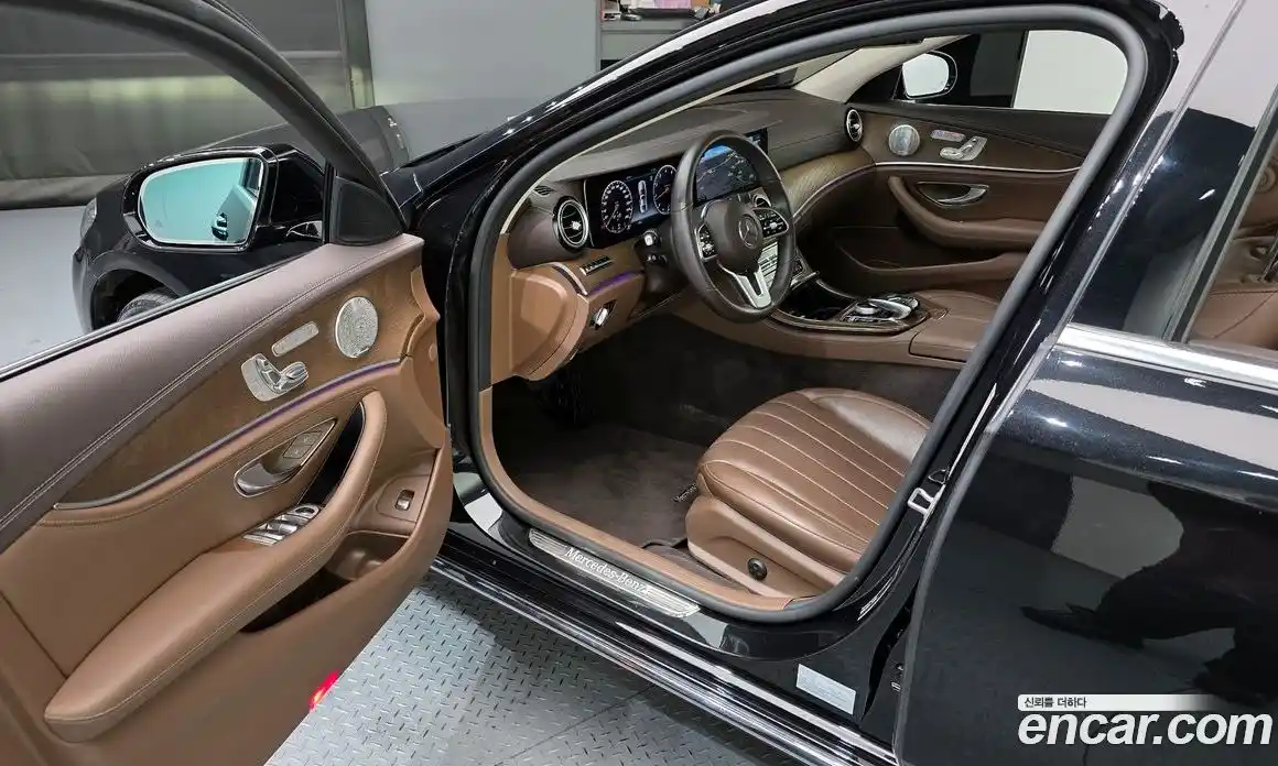 Mercedes-Benz E-Class 2019 2.0 Автомат в Москве № 1147956, фото 10