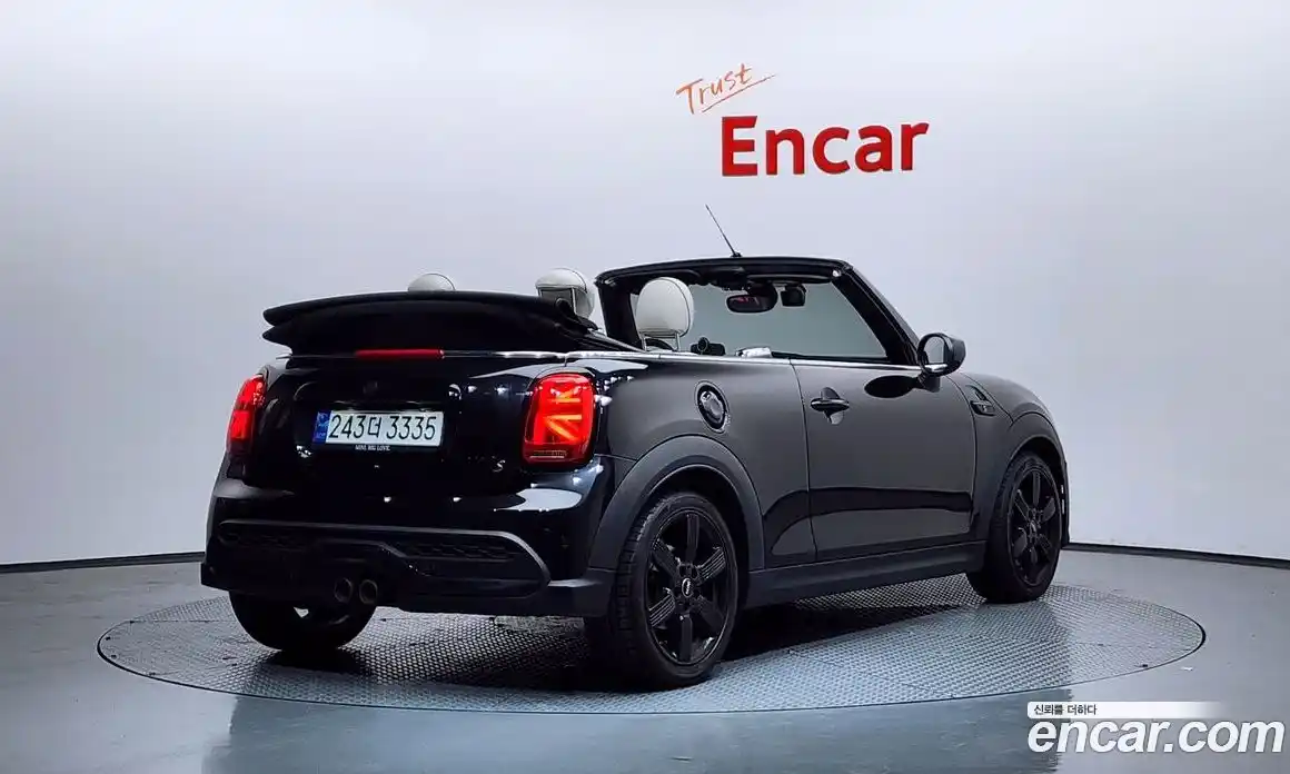 Mini Cooper Convertible 2023 2.0 гидро в Москве № 1149546, фото 2