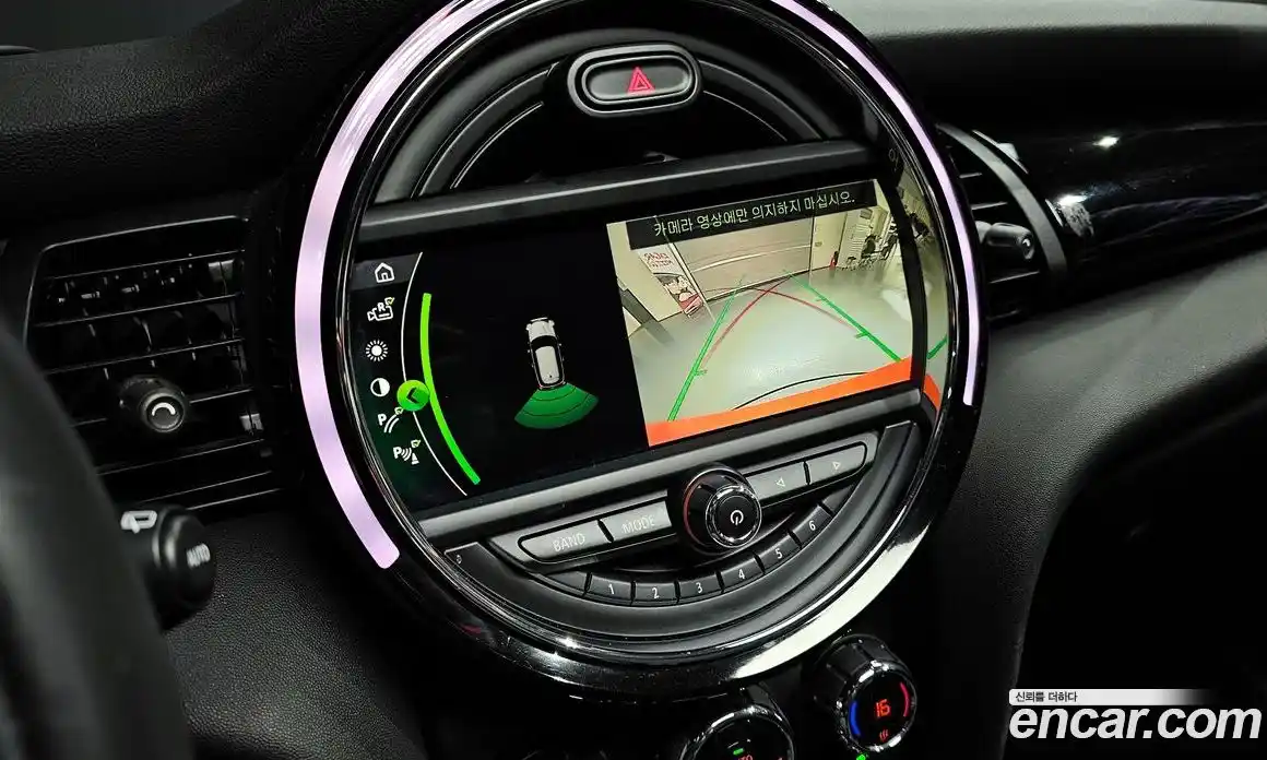 Mini Cooper 2019 1.5 гидро в Москве № 1149851, фото 16