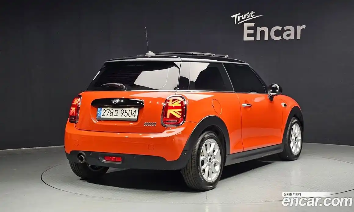 Mini Cooper 2019 1.5 гидро в Москве № 1149851, фото 2