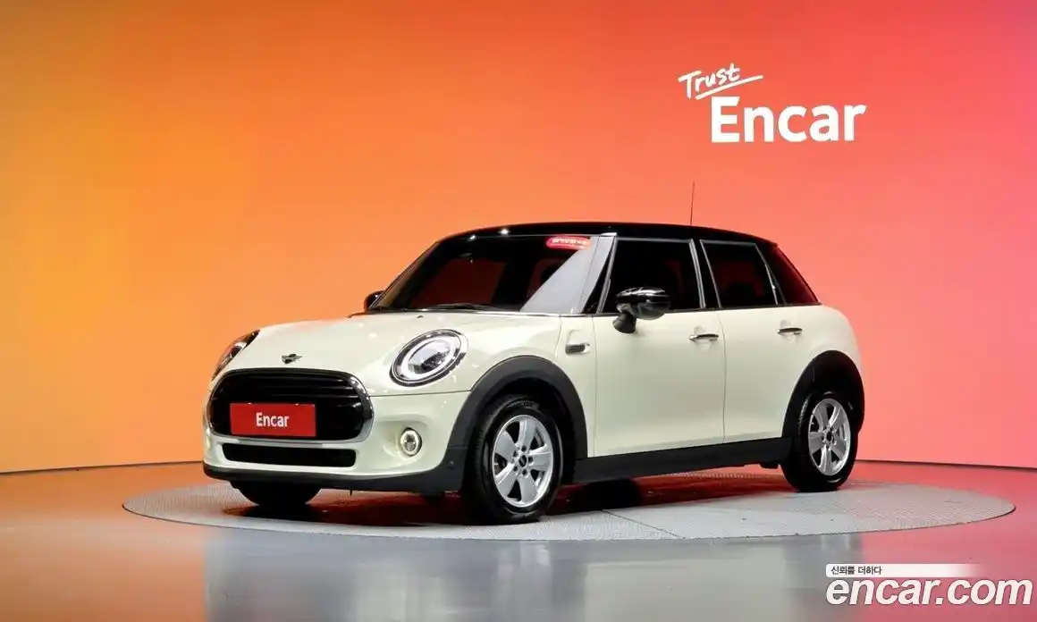 Mini Cooper 2019 1.5 гидро в Москве № 1149904, фото 20