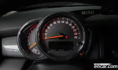 Mini Cooper 2019 1.5 гидро в Москве № 1149904, миниатюра 7