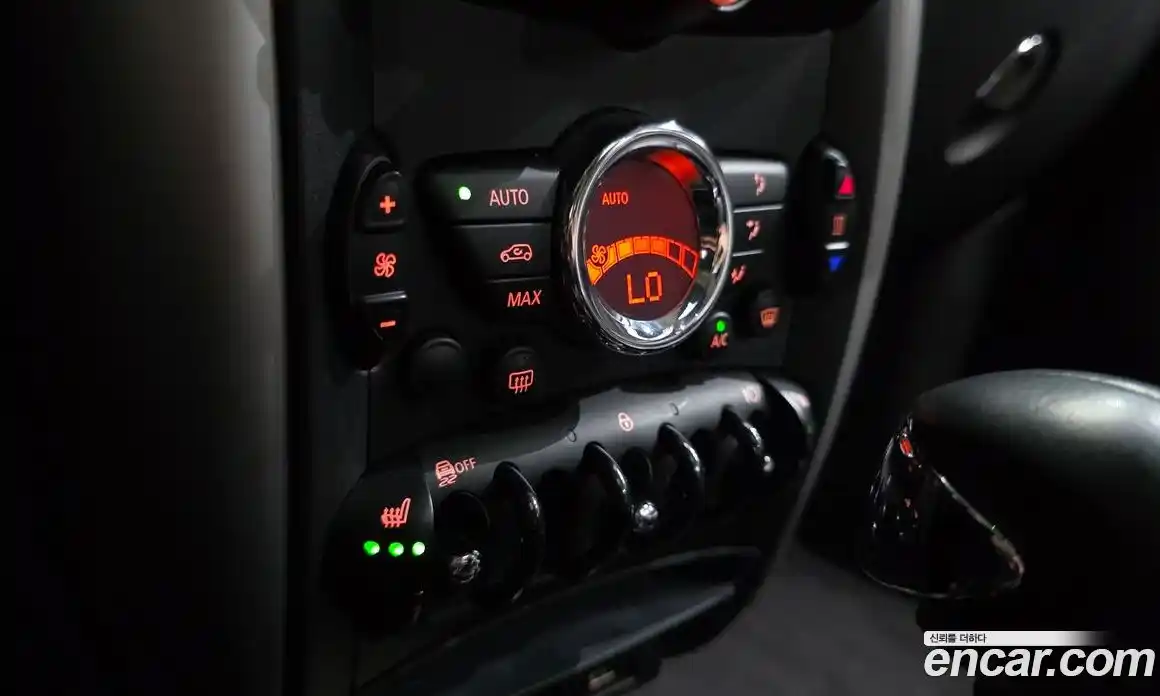 Mini Countryman 2015 2.0 гидро в Москве № 1149920, фото 17