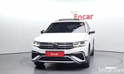 Volkswagen Tiguan 2023 2.0 гидро в Москве № 1151076, миниатюра 3