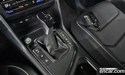 Volkswagen Tiguan 2023 2.0 гидро в Москве № 1151076, миниатюра 9