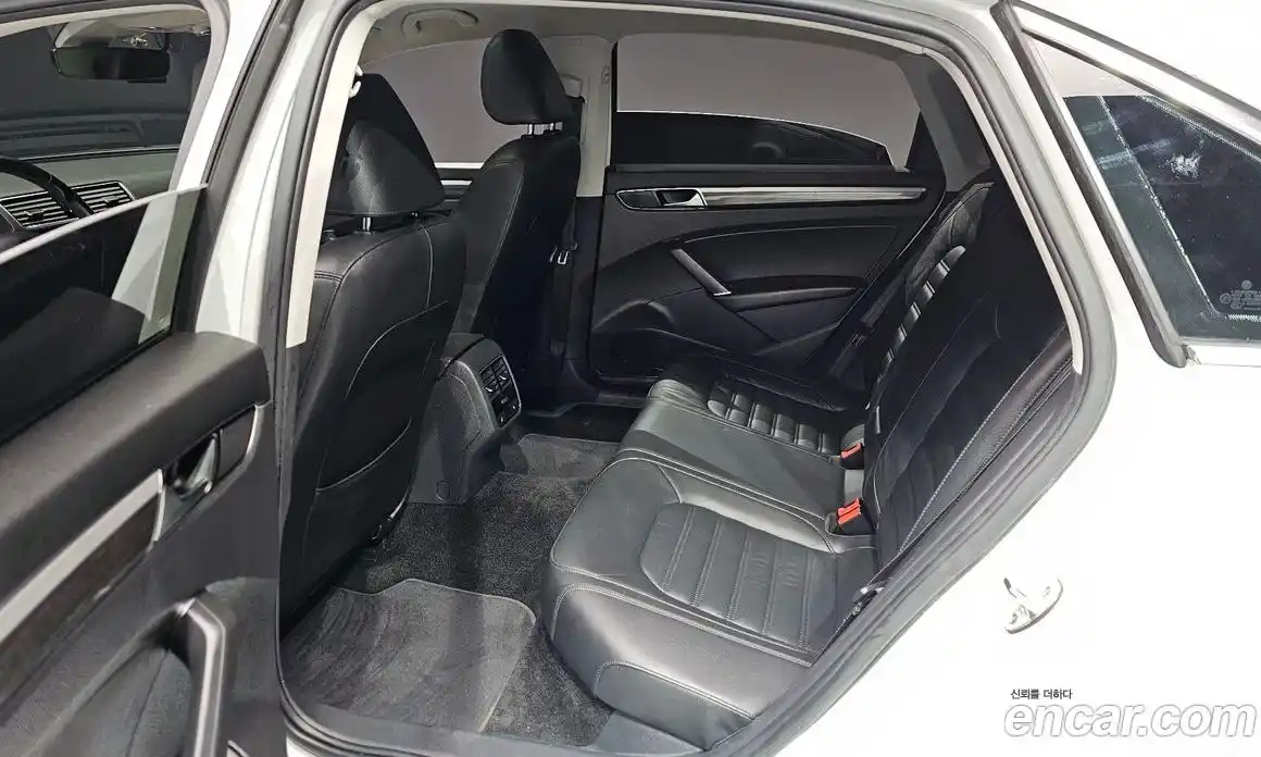 Volkswagen Passat 2018 2.0 гидро в Москве № 1151165, фото 17