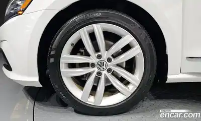 Volkswagen Passat 2018 2.0 гидро в Москве № 1151165, миниатюра 5