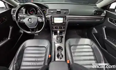 Volkswagen Passat 2018 2.0 гидро в Москве № 1151165, миниатюра 7