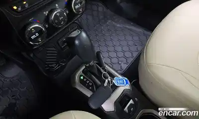 Jeep Renegade 2016 2.4 гидро в Москве № 1151636, миниатюра 9