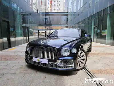 Bentley Flying Spur, 2022
