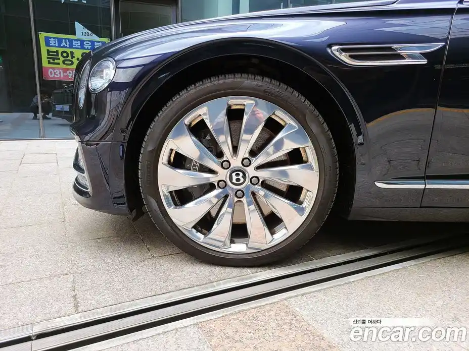 Bentley Flying Spur 2022 4.0 гидро в Москве № 1151650, фото 20