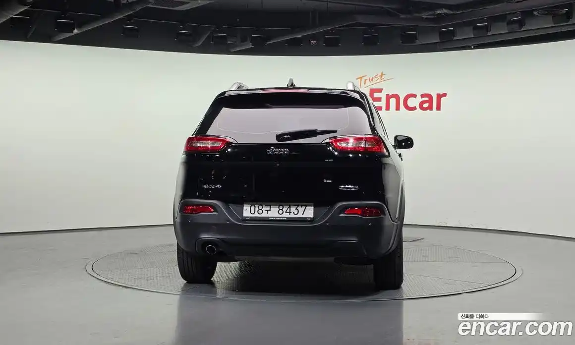 Jeep Cherokee 2017 2.4 гидро в Москве № 1151660, фото 4