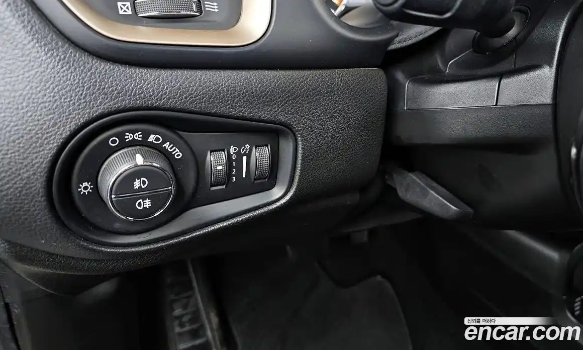 Jeep Renegade 2017 2.0 гидро в Москве № 1151677, фото 14
